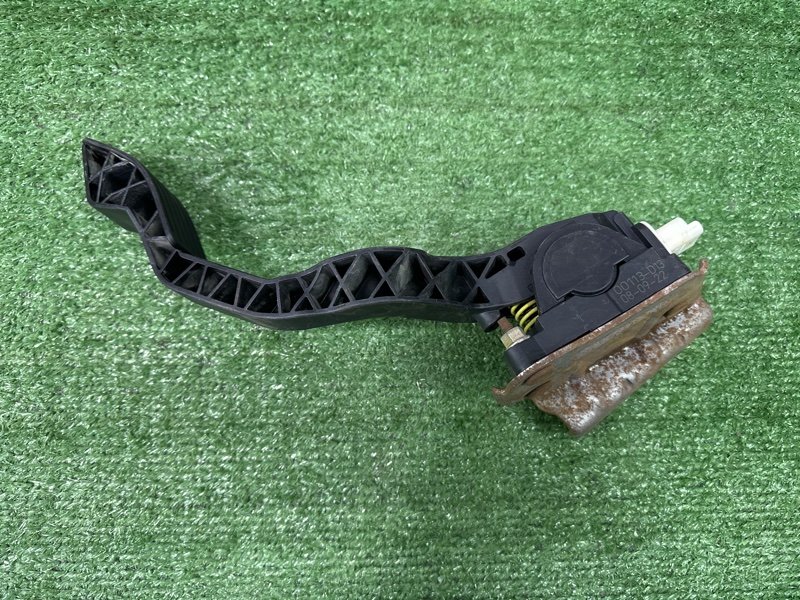 Педаль газа Peugeot 206