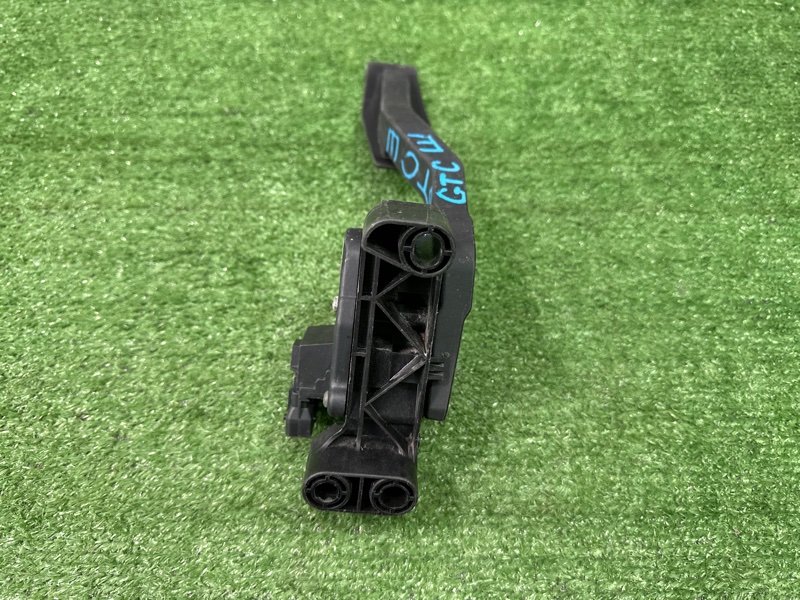 Педаль газа Opel Astra G