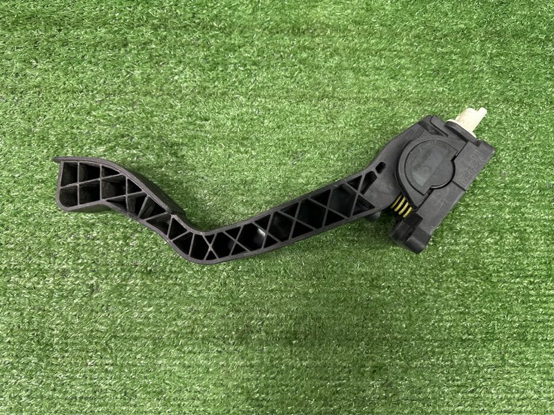 Педаль газа Peugeot 307