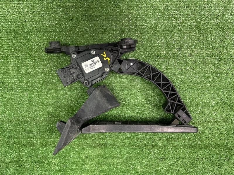 Педаль газа Hyundai SantaFe 2