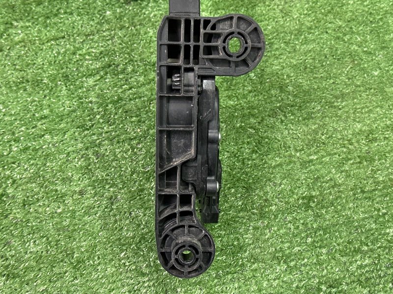 Педаль газа Hyundai SantaFe 2