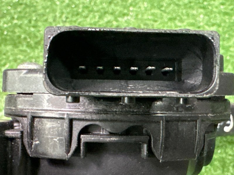 Педаль газа Hyundai SantaFe 2