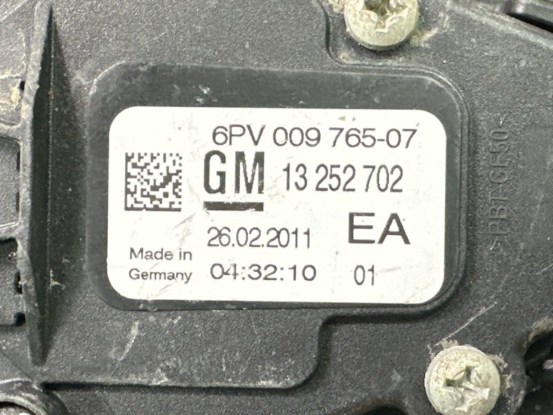 Педаль газа Chevrolet Cruze