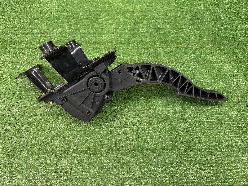 Педаль газа LIFAN X60