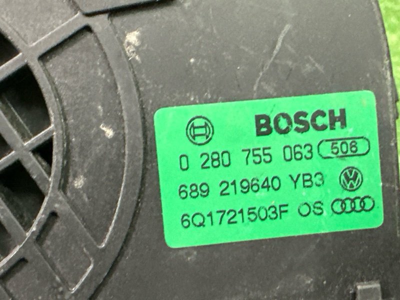 Педаль газа Skoda Fabia 1