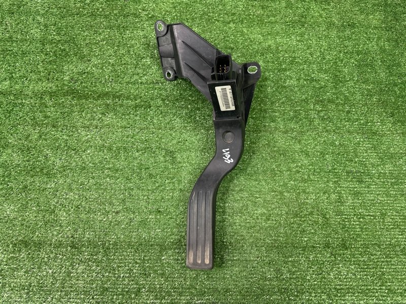 Педаль газа Ford Mondeo 3