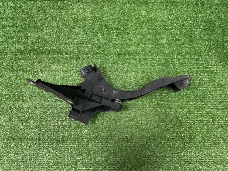 Педаль газа Ford Mondeo 3