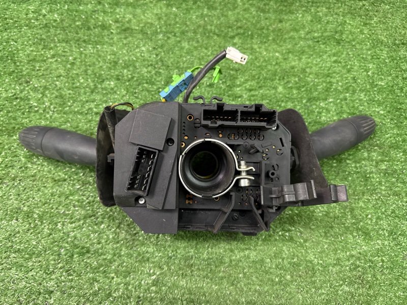 Блок подрулевых переключателей (гитара) Fiat Albea