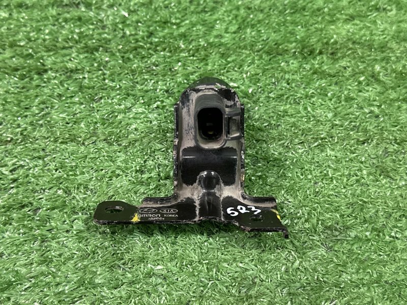 Концевик капота Kia Ceed 2 JD