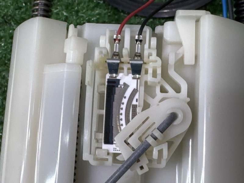 Топливный насос Mitsubishi Outlander 3