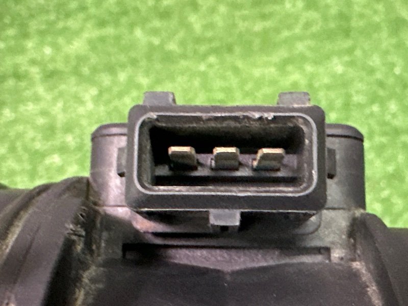 Датчик массового расхода воздуха ДМРВ Hyundai Sonata 4