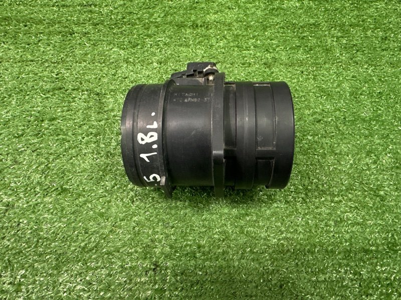 Датчик массового расхода воздуха ДМРВ Skoda Octavia A5