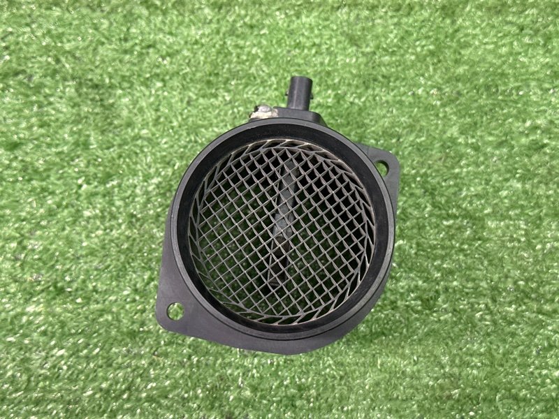 Датчик массового расхода воздуха ДМРВ Skoda Octavia A5