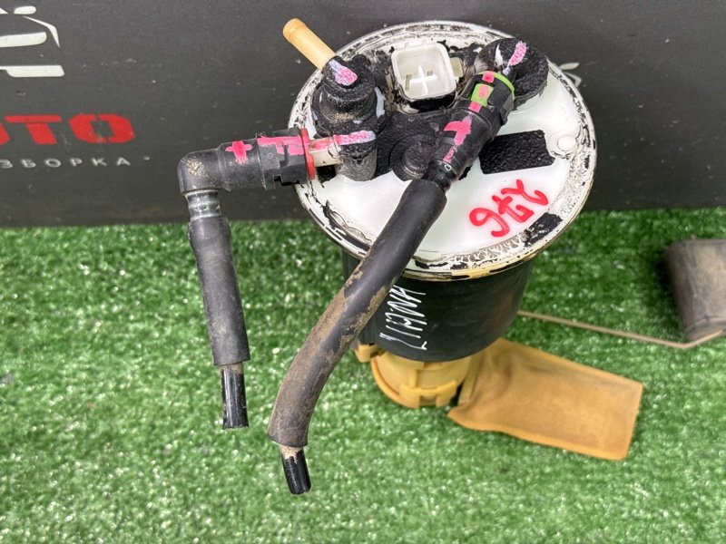 Топливный насос Suzuki Liana