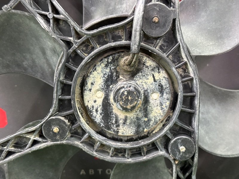 Вентилятор охлаждения с диффузором в сборе Daewoo Nexia