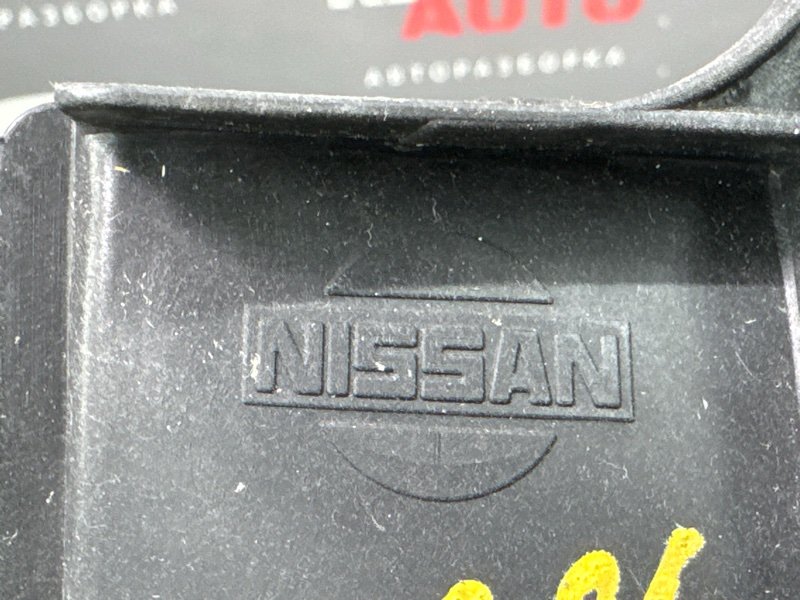 Диффузор вентилятора Nissan Primera P11