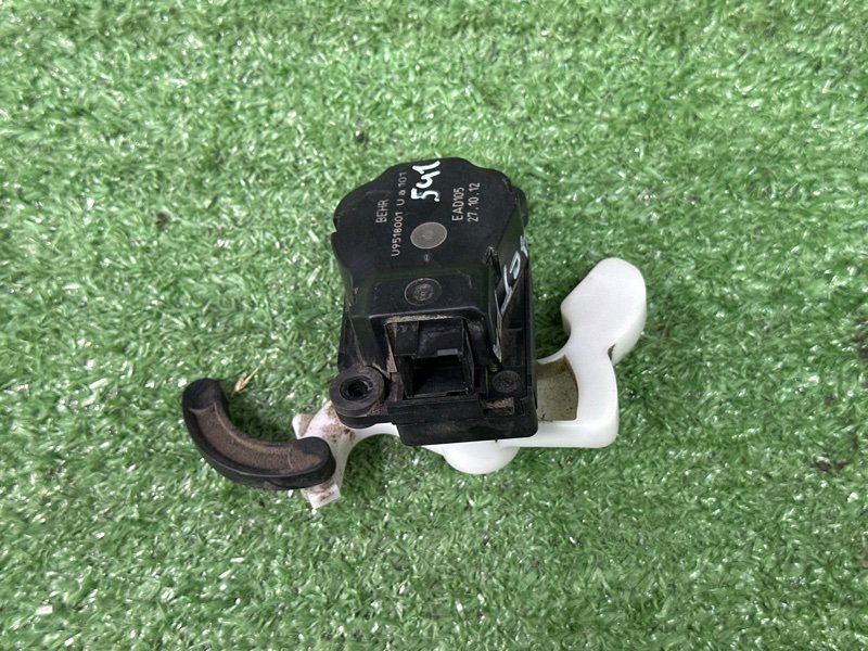 Сервопривод заслонки печки Opel Astra