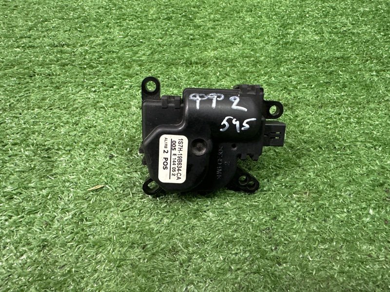 Сервопривод заслонки печки Opel Astra J