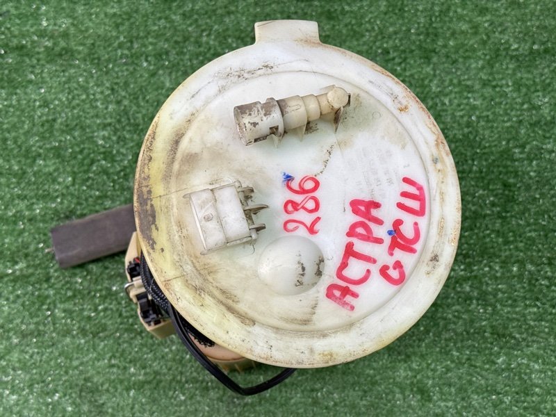 Топливный насос Opel Astra H