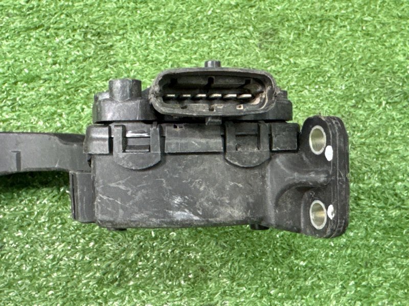 Педаль газа Fiat Albea