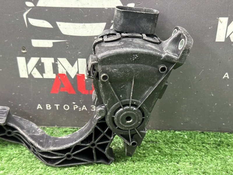 Педаль газа электронная Ford Fusion