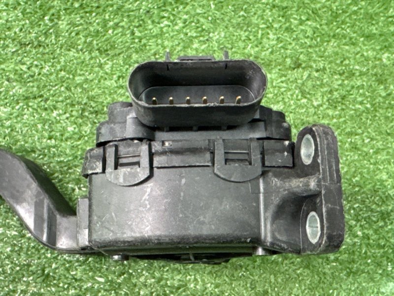 Педаль газа электронная Ford Fusion