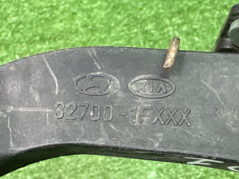 Педаль газа Kia Cerato 1