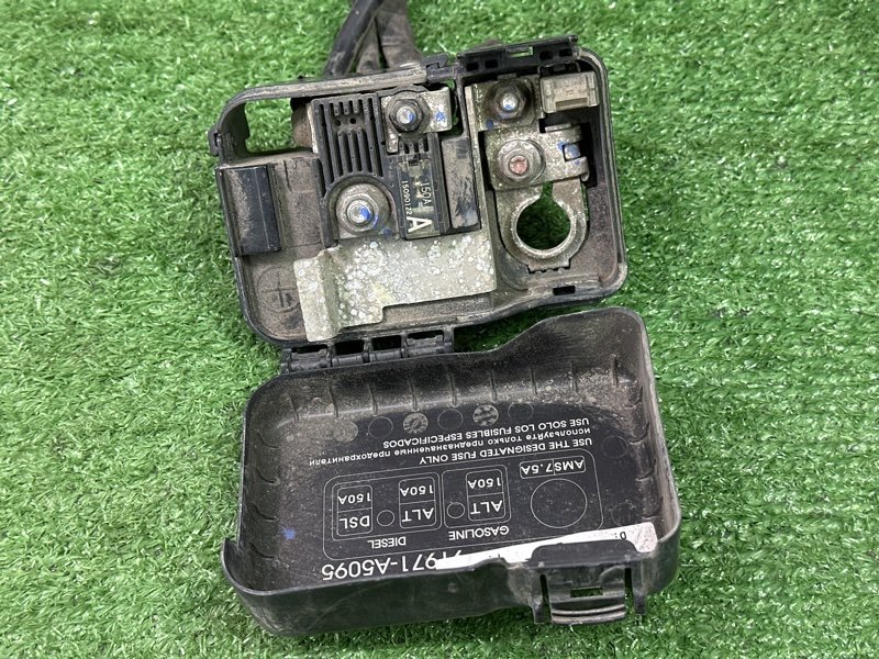 Клемма Аккумулятора Плюсовая Hyundai i30 GD