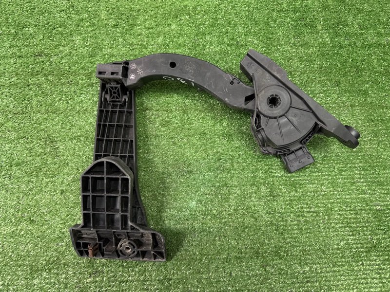 Педаль газа Hyundai i30