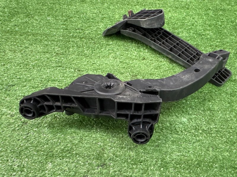 Педаль газа Hyundai i30