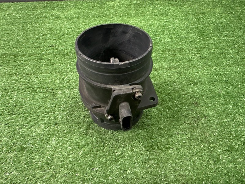 Датчик массового расхода воздуха ДМРВ Skoda Octavia A5