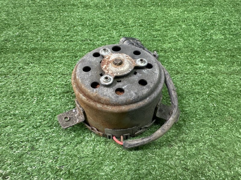 Мотор вентилятора охлаждения Opel Astra H