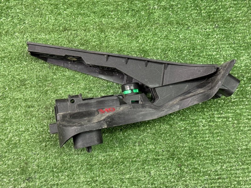 Педаль газа Skoda Octavia A5