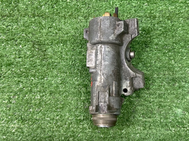 Замок зажигания с ключом Skoda Octavia A4