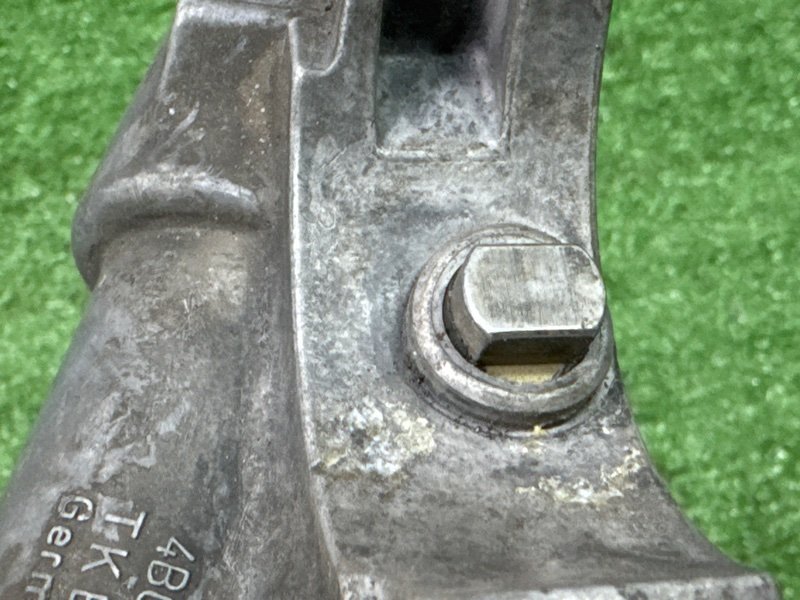 Замок зажигания с ключом Skoda Octavia A4