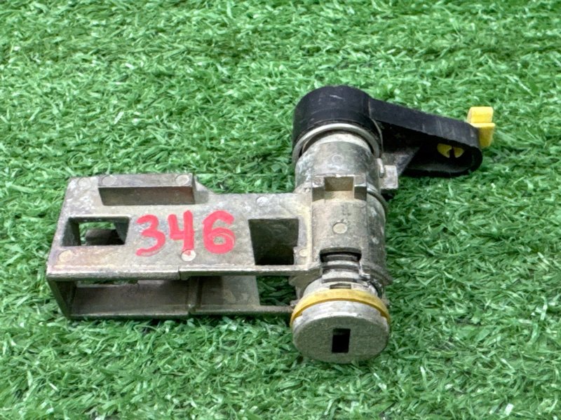 Личинка замка двери с ключом Fiat Panda