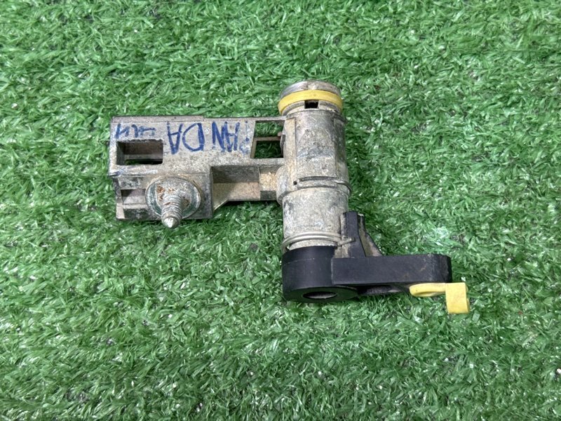 Личинка замка двери с ключом Fiat Panda