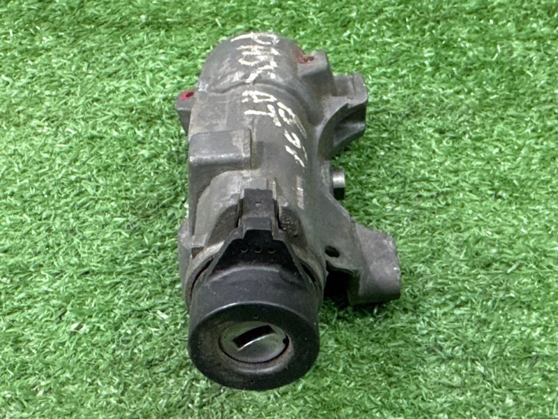 Замок зажигания с ключом Volkswagen Passat B5