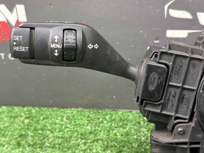 Блок подрулевых переключателей (гитара) Ford Focus 2 HB