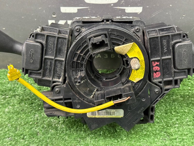 Блок подрулевых переключателей (гитара) Ford Focus 2 HB