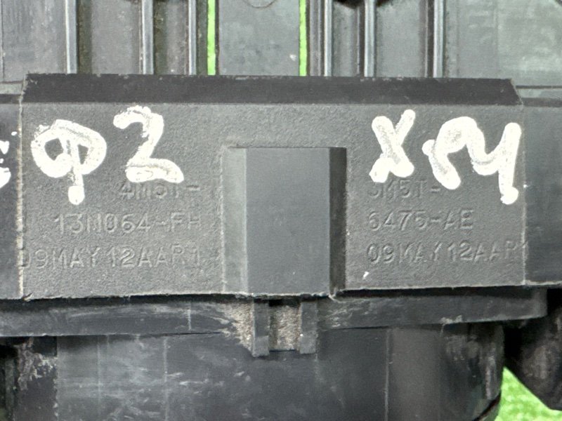 Блок подрулевых переключателей (гитара) Ford Focus 2 HB