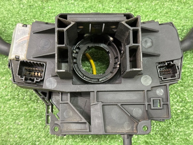 Блок подрулевых переключателей (гитара) Ford Focus 2 HB