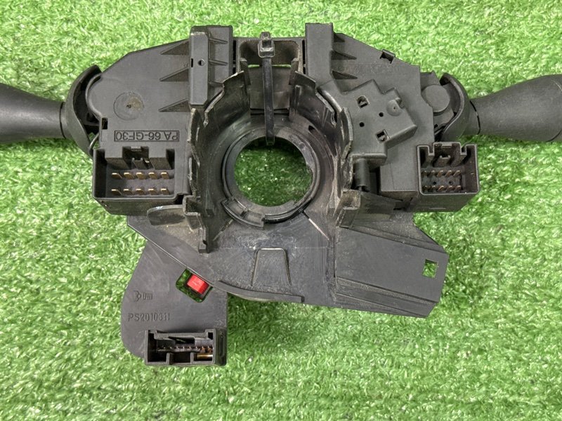 Блок подрулевых переключателей (гитара) Ford Fusion