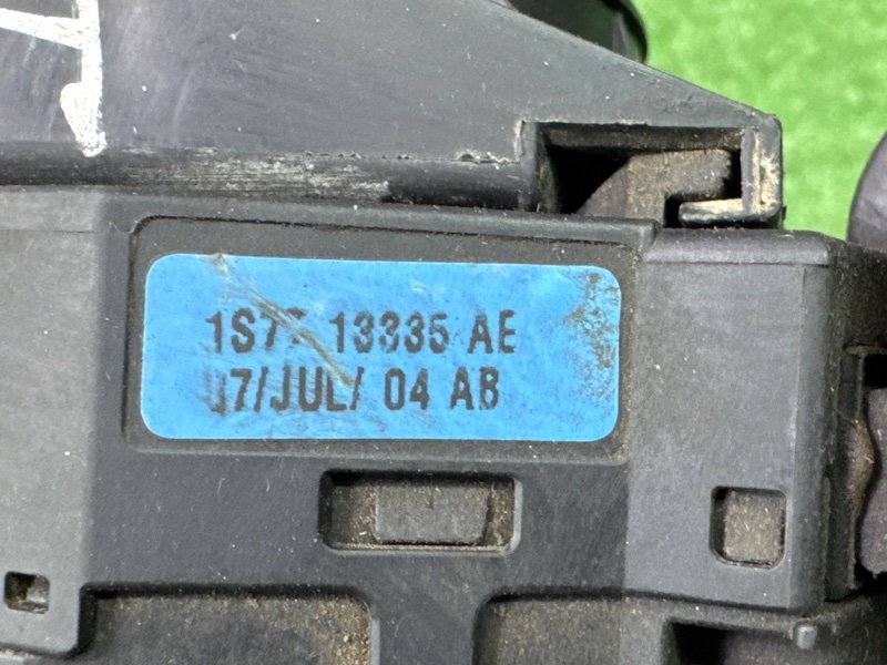 Блок подрулевых переключателей (гитара) Ford Fusion