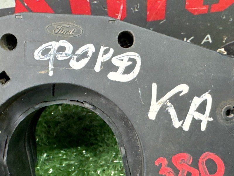 Блок подрулевых переключателей (гитара) Ford Ka