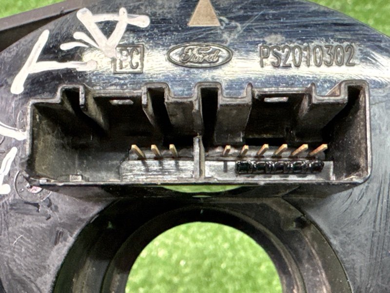 Блок подрулевых переключателей (гитара) Ford Fiesta