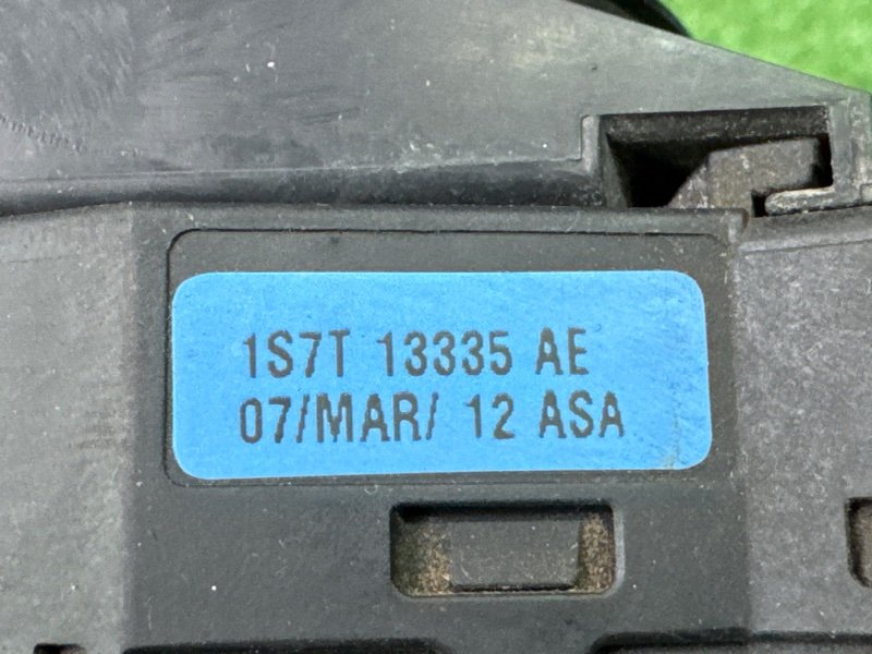 Блок подрулевых переключателей (гитара) Ford Fiesta