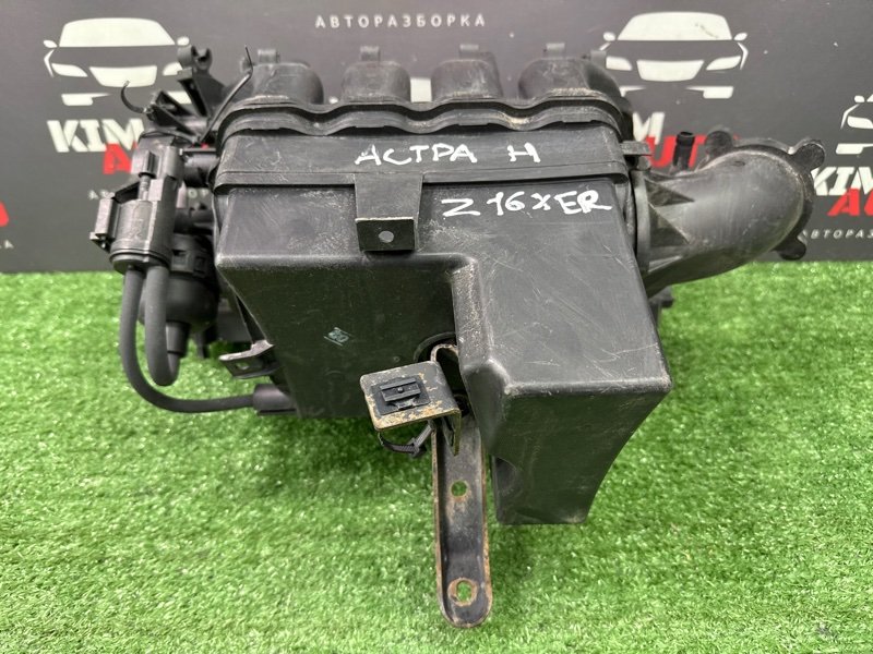 Коллектор впускной Opel Astra H