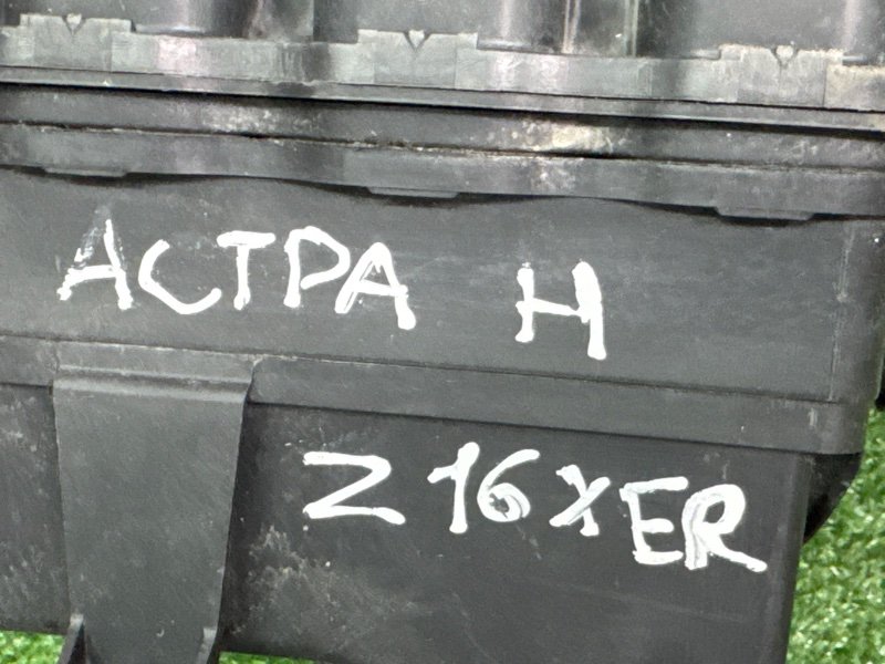 Коллектор впускной Opel Astra H