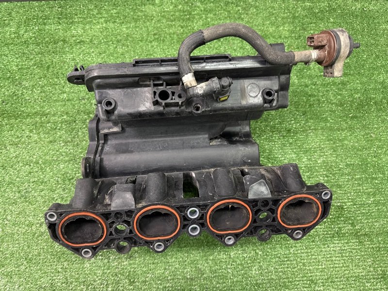 Коллектор впускной Peugeot 307